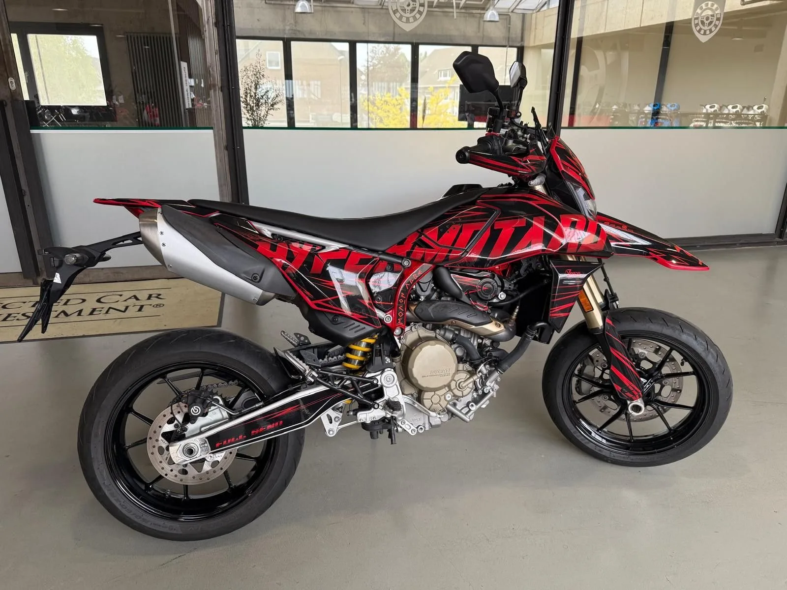 Ducati Hypermotard 698 Mono