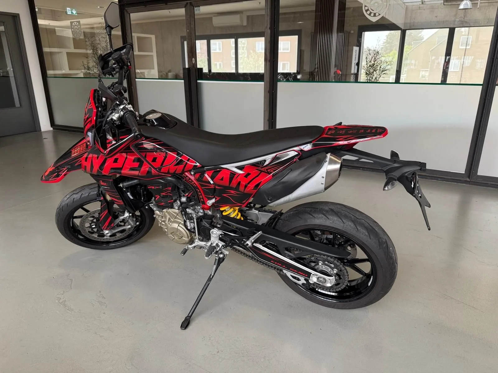 Ducati Hypermotard 698 Mono
