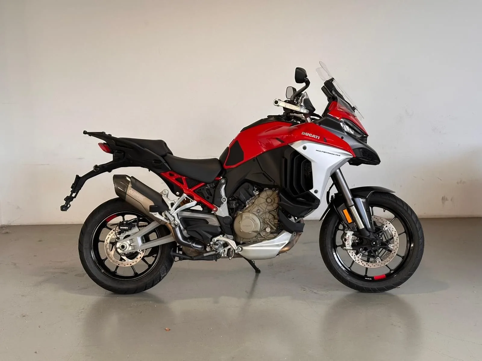 Ducati Multistrada V4 S FULL