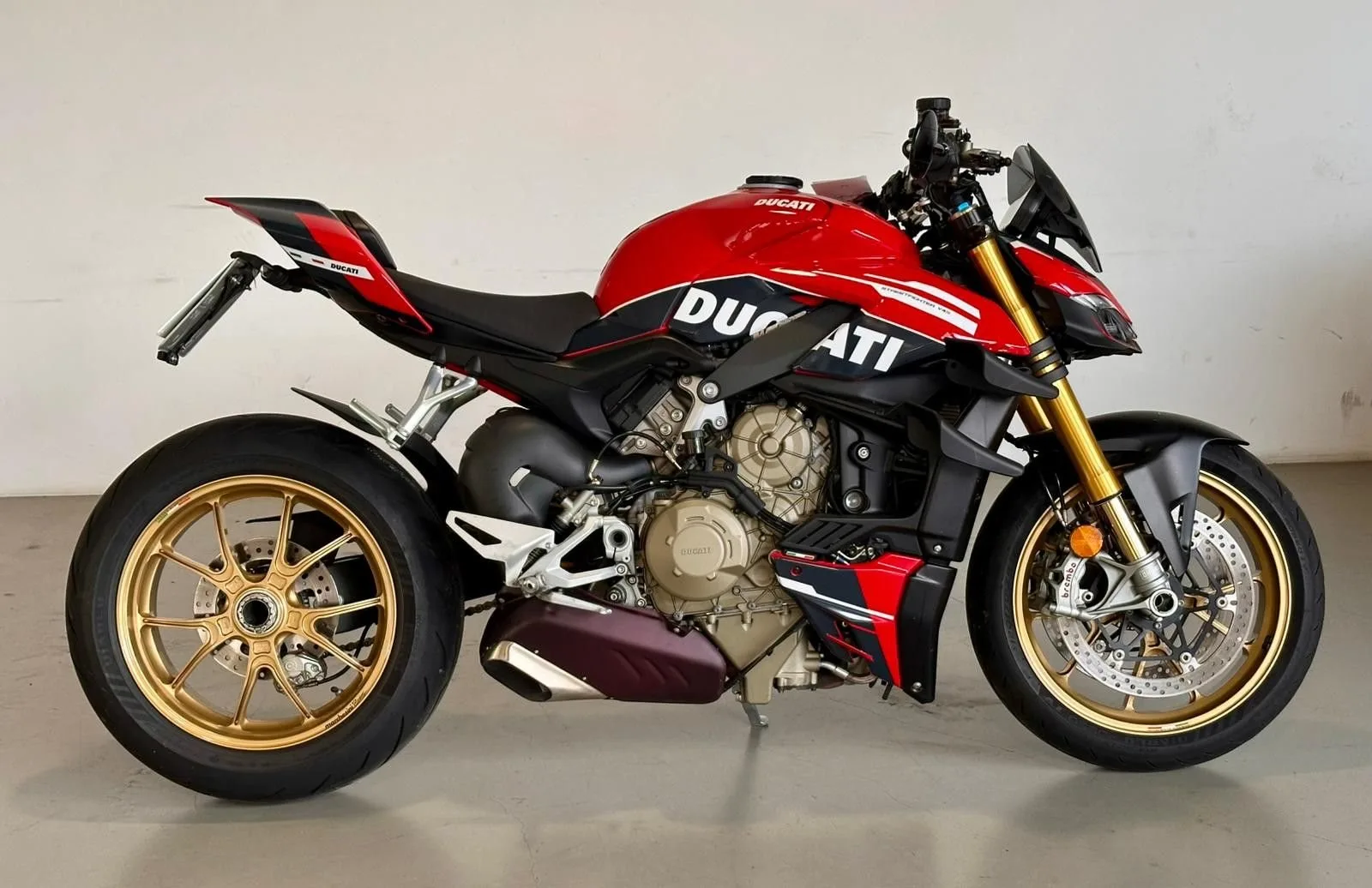 Ducati Streetfighter V4 S