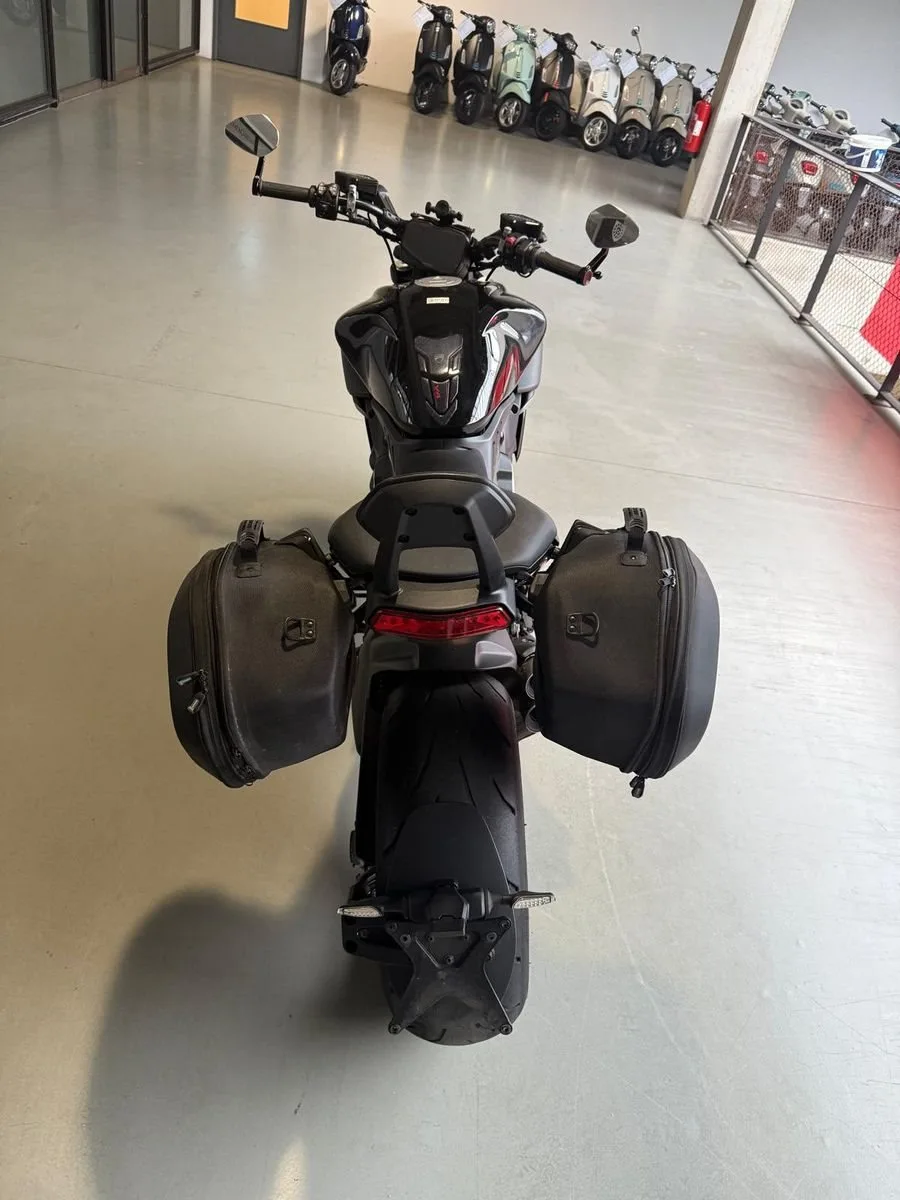 Ducati Diavel V4