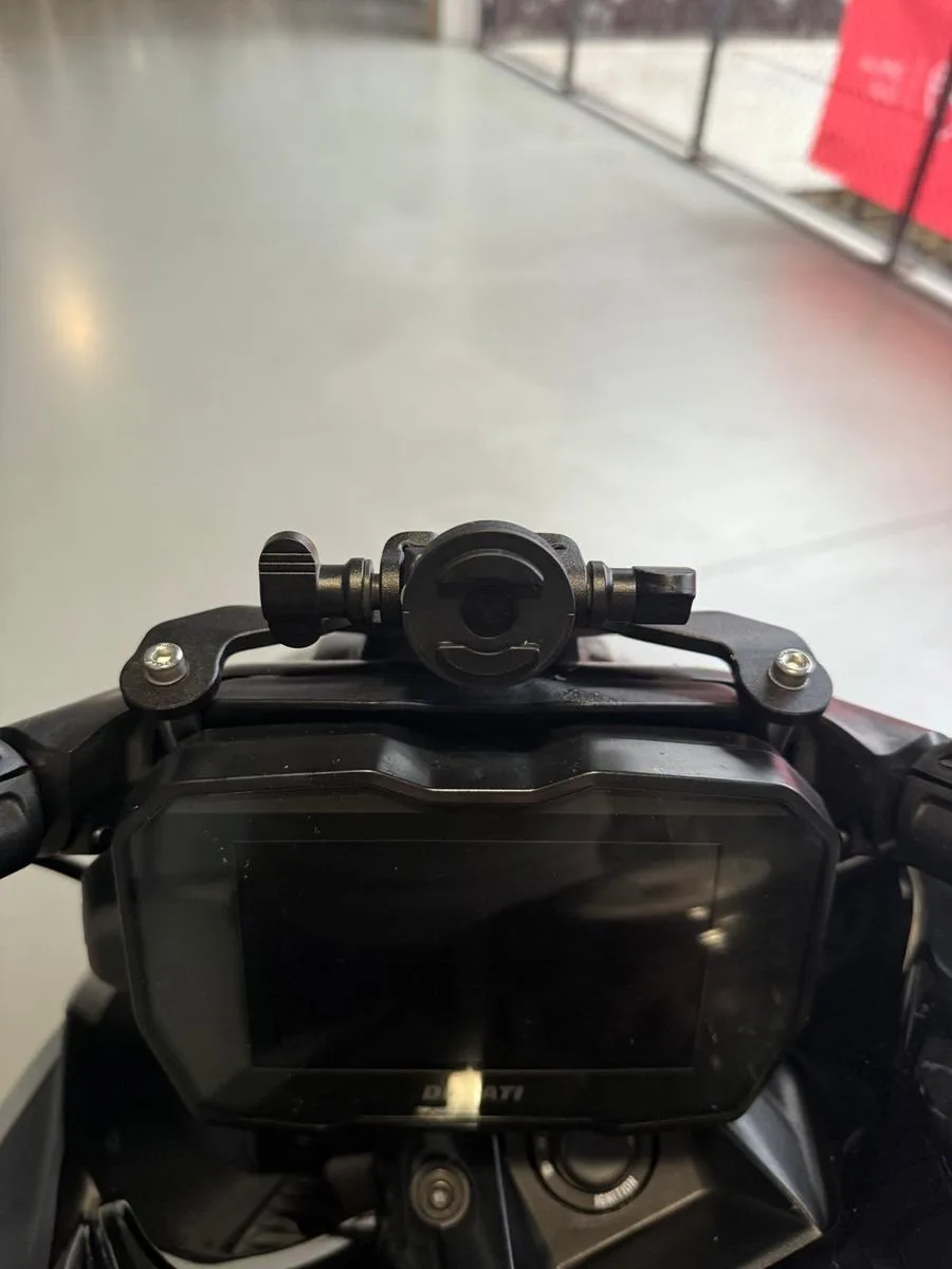 Ducati Diavel V4