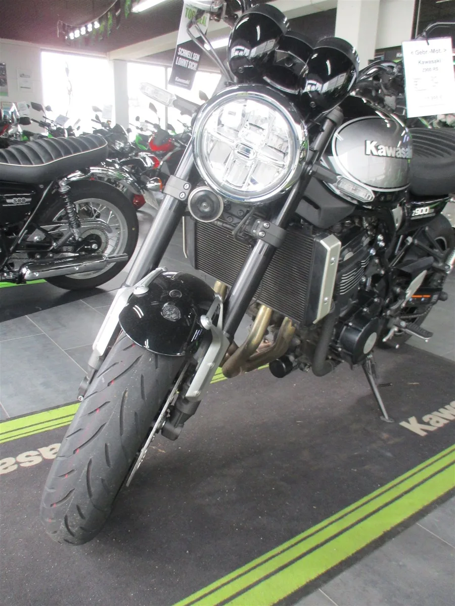 Kawasaki Z900 RS