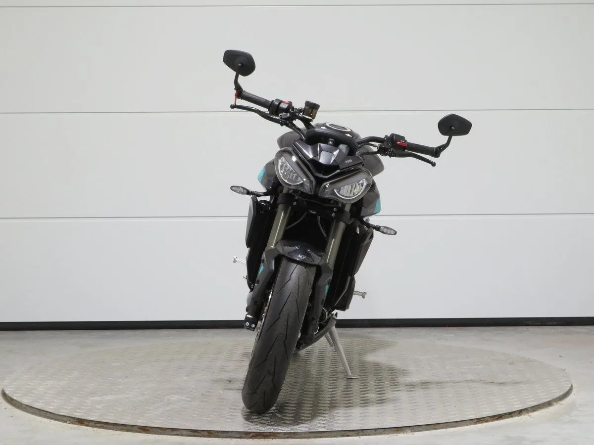 Triumph Street Triple RS