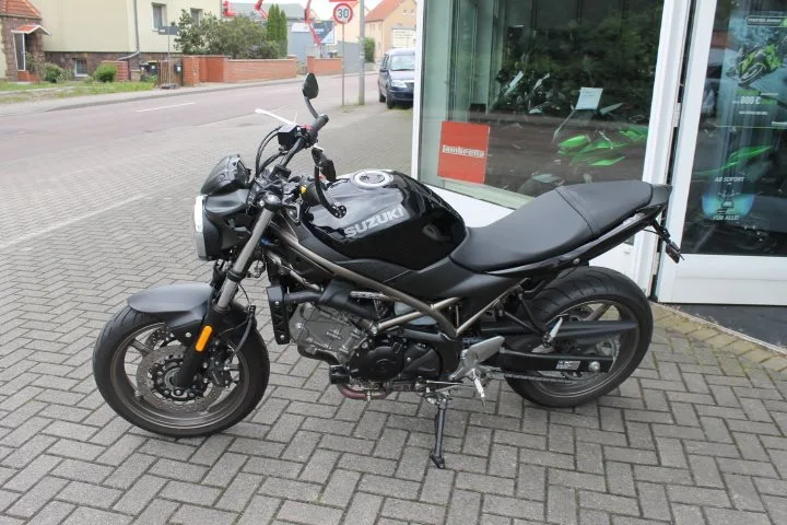 Suzuki SV650