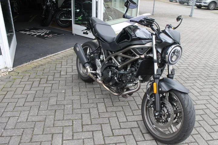 Suzuki SV650