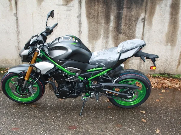 Kawasaki Z900 SE