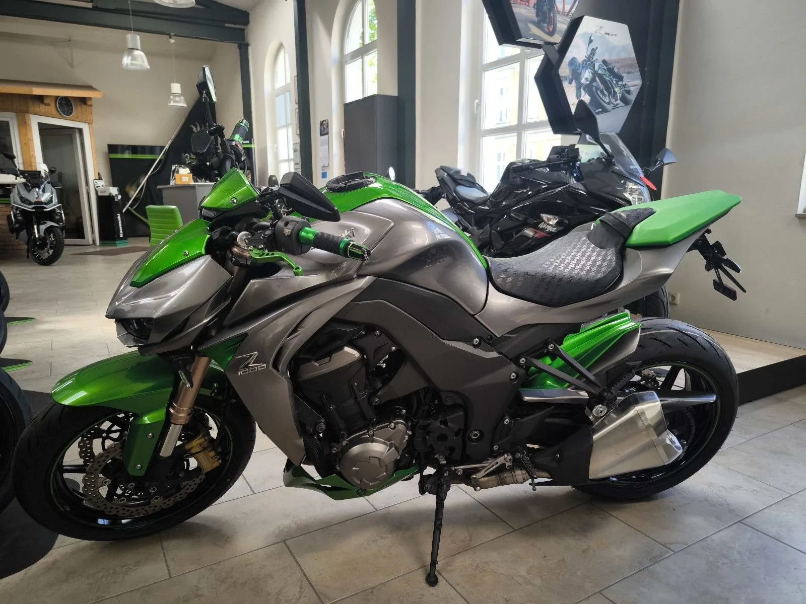 Kawasaki Z1000