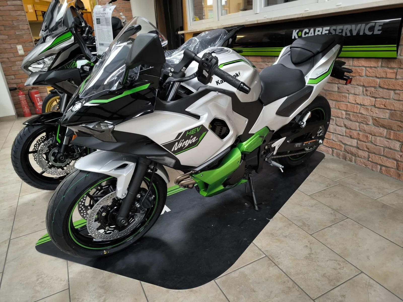 Kawasaki Ninja 7 Hybrid