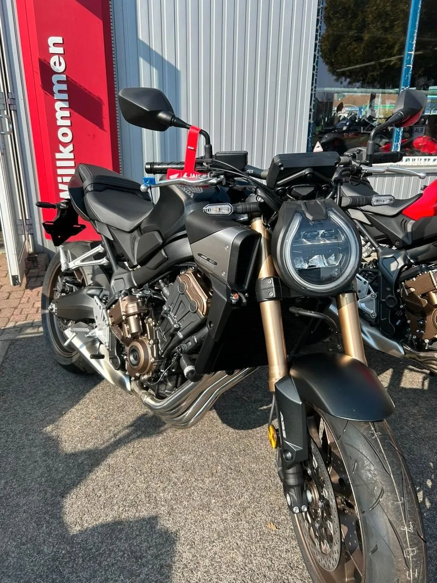 Honda CB650R E-Clutch
