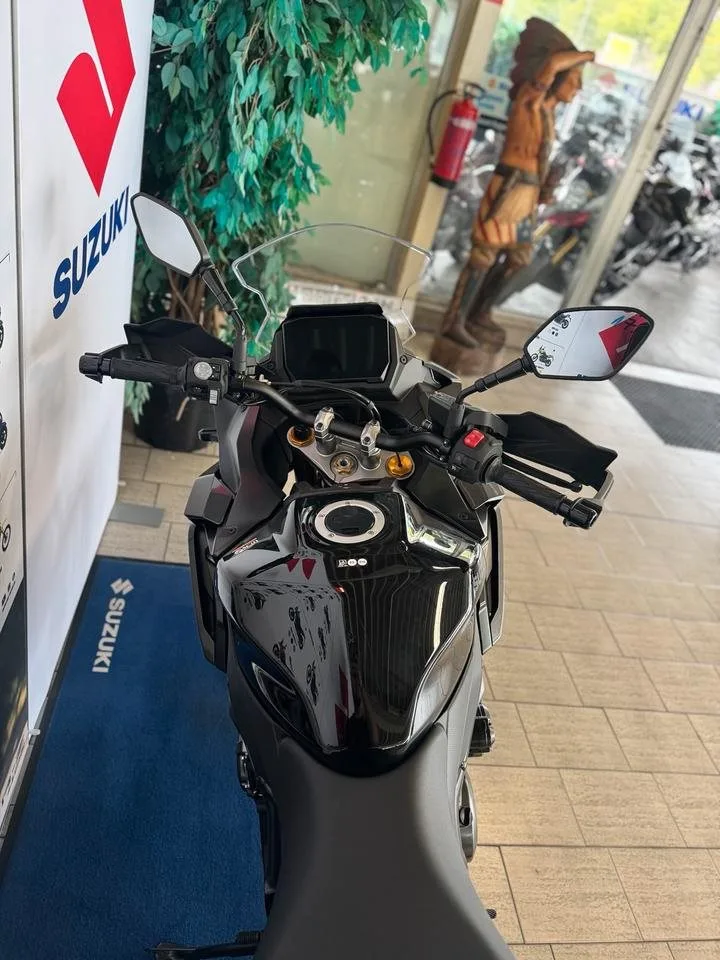 Suzuki GSX-S1000GX