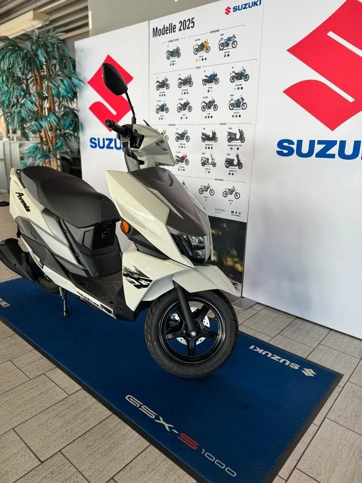 Suzuki Avenis 125