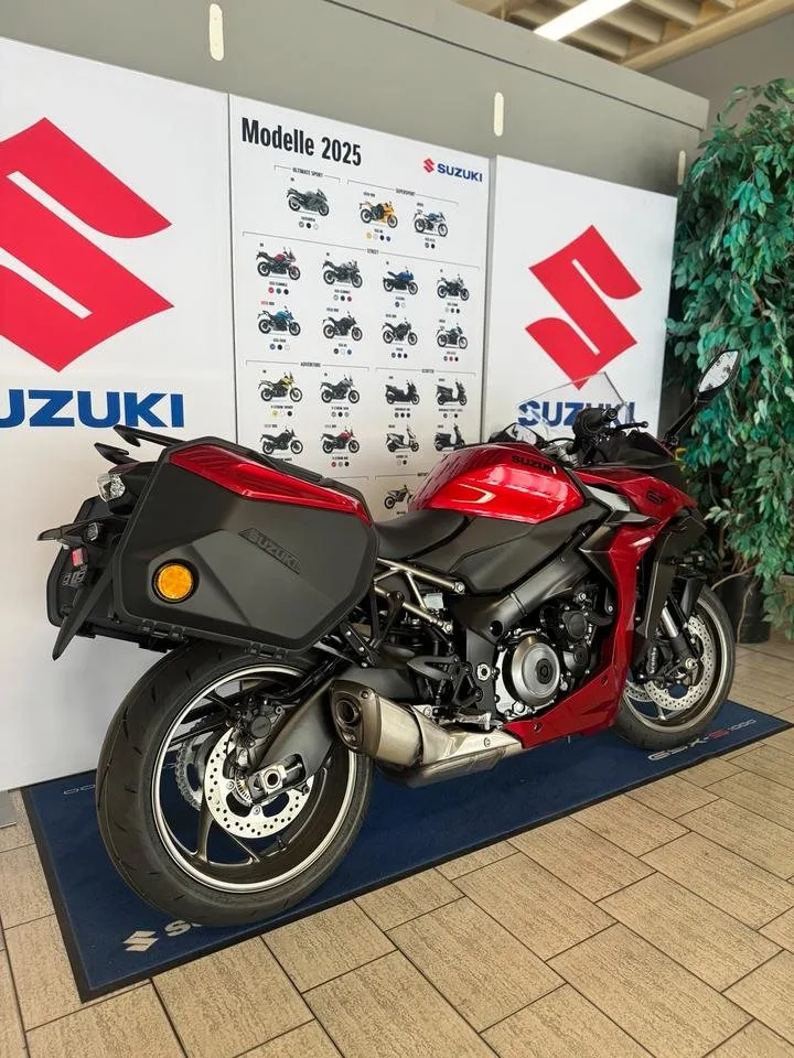Suzuki GSX-S1000GT