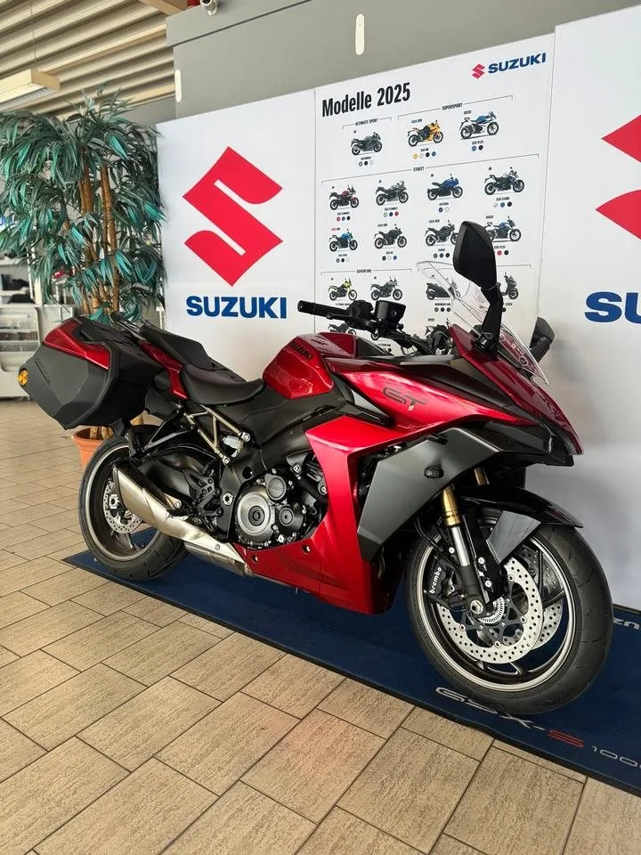 Suzuki GSX-S1000GT