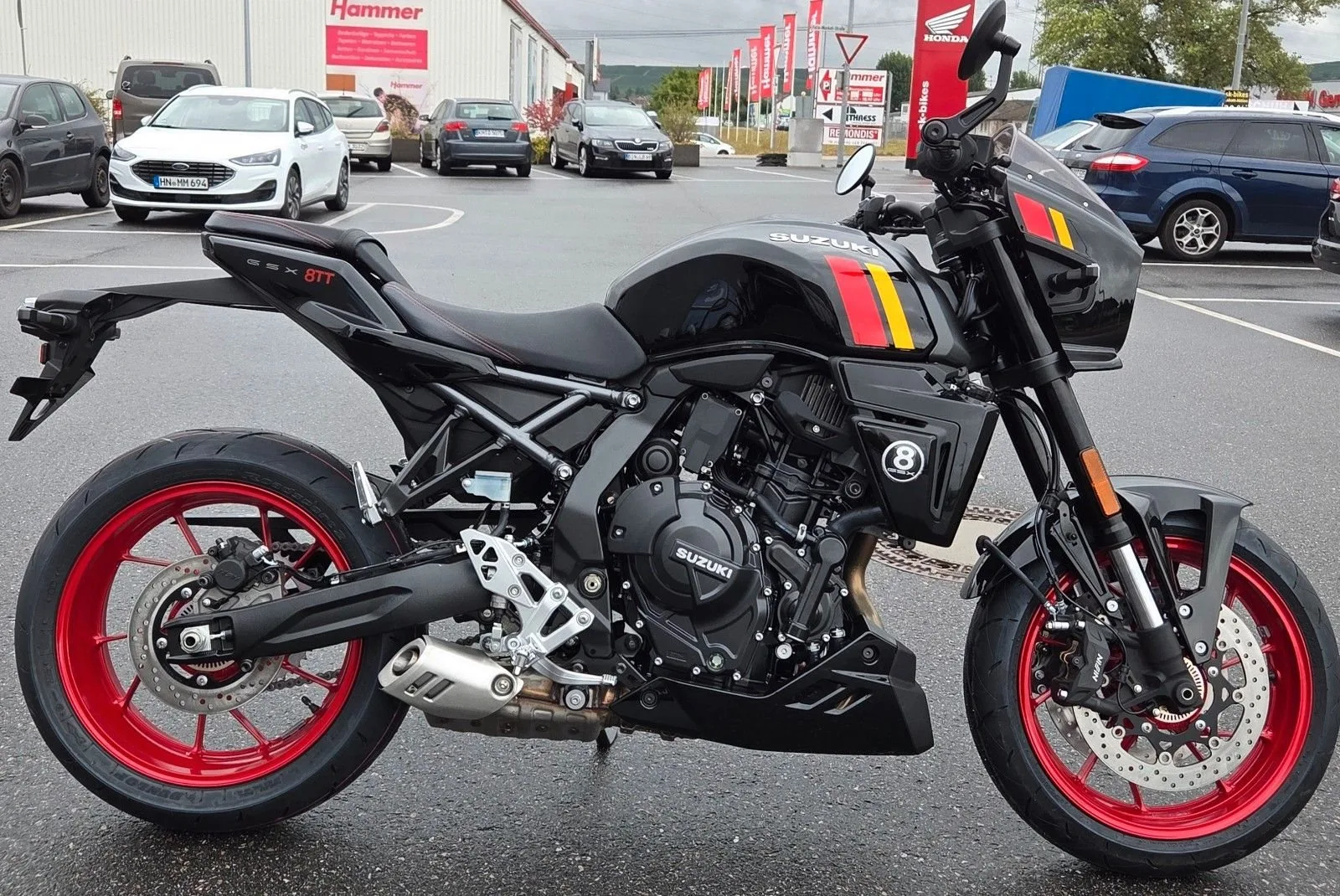 Suzuki GSX-8TT
