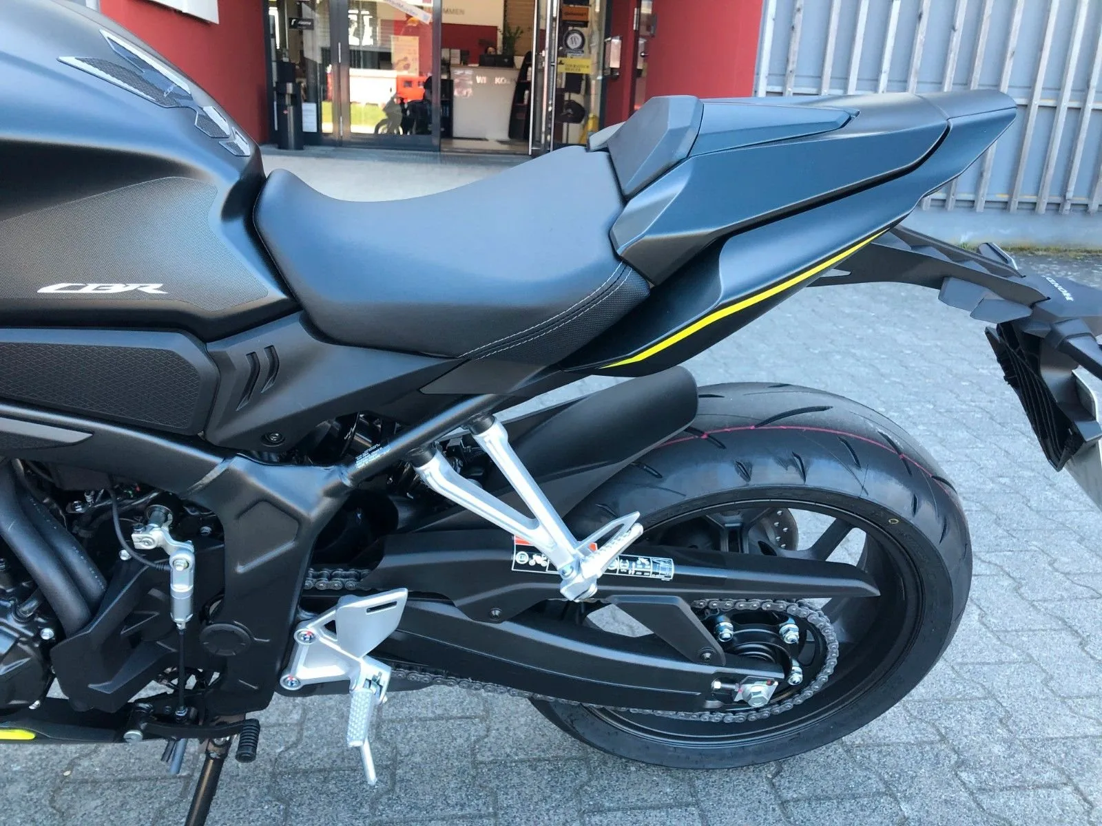 Honda CBR650R E-Clutch
