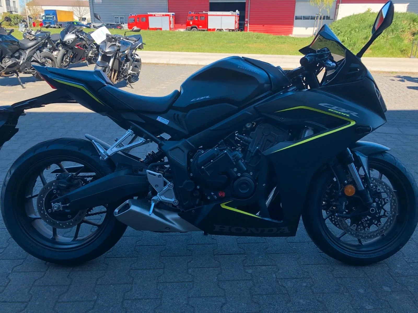 Honda CBR650R E-Clutch