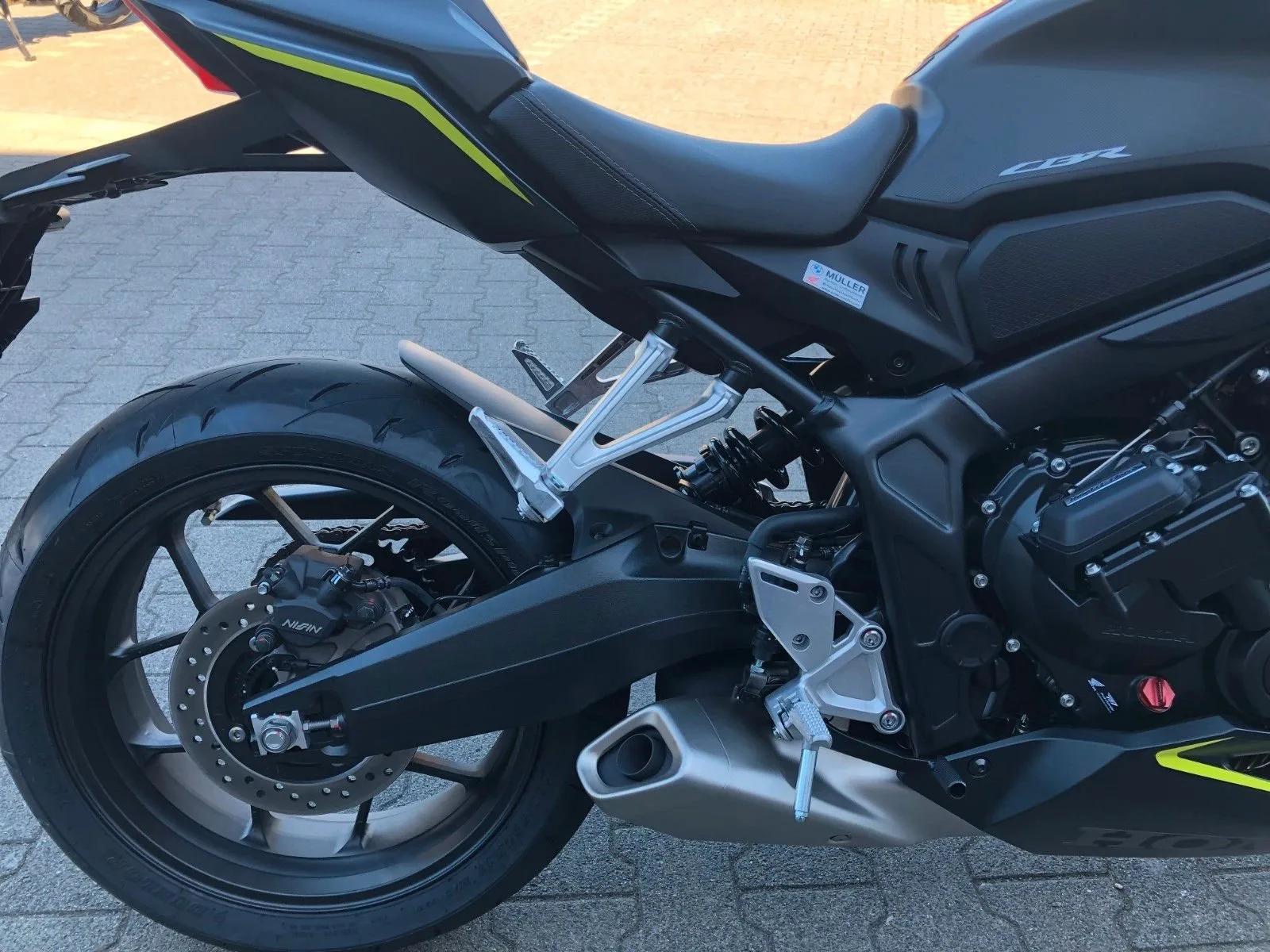 Honda CBR650R E-Clutch