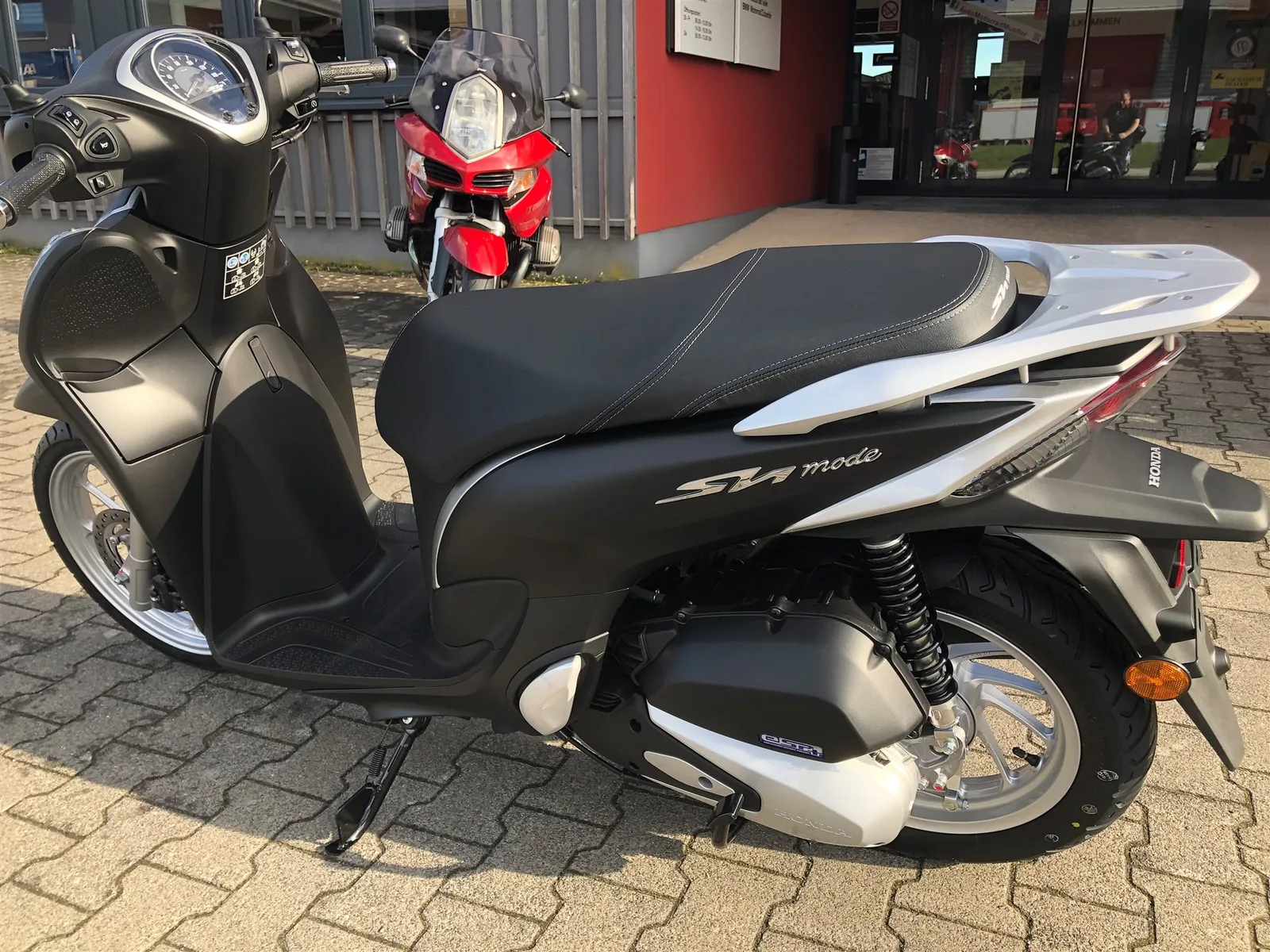 Honda SH Mode 125 inkl. Topcase