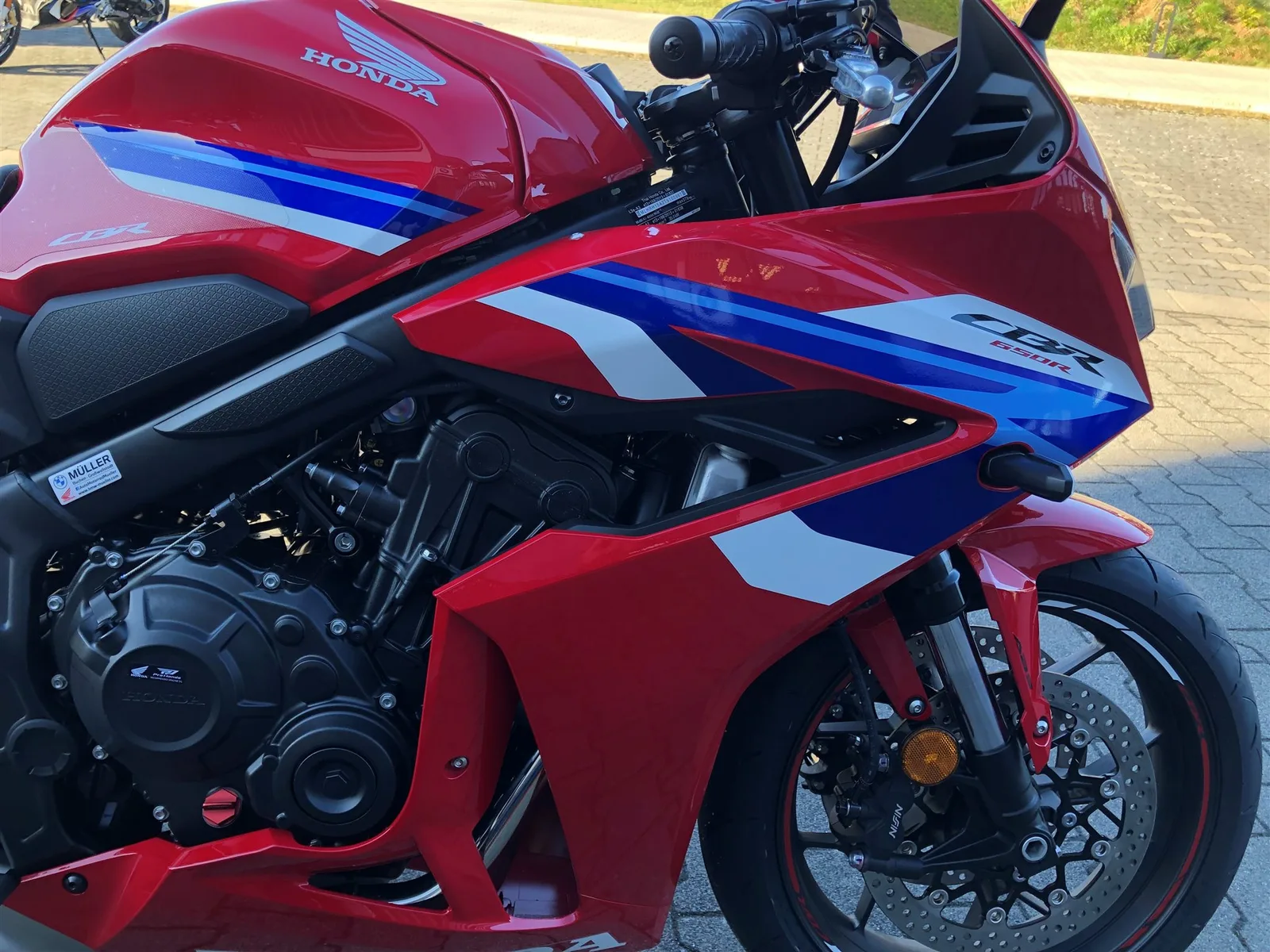 Honda CBR650R