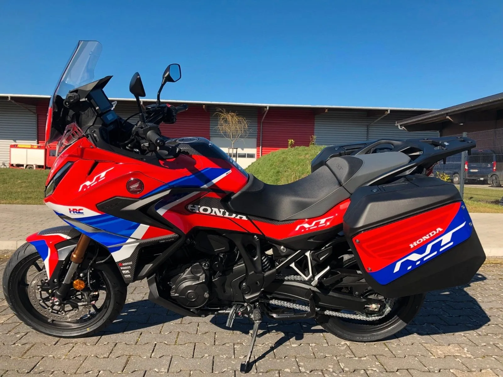 Honda NT1100 DCT Electronic Suspension