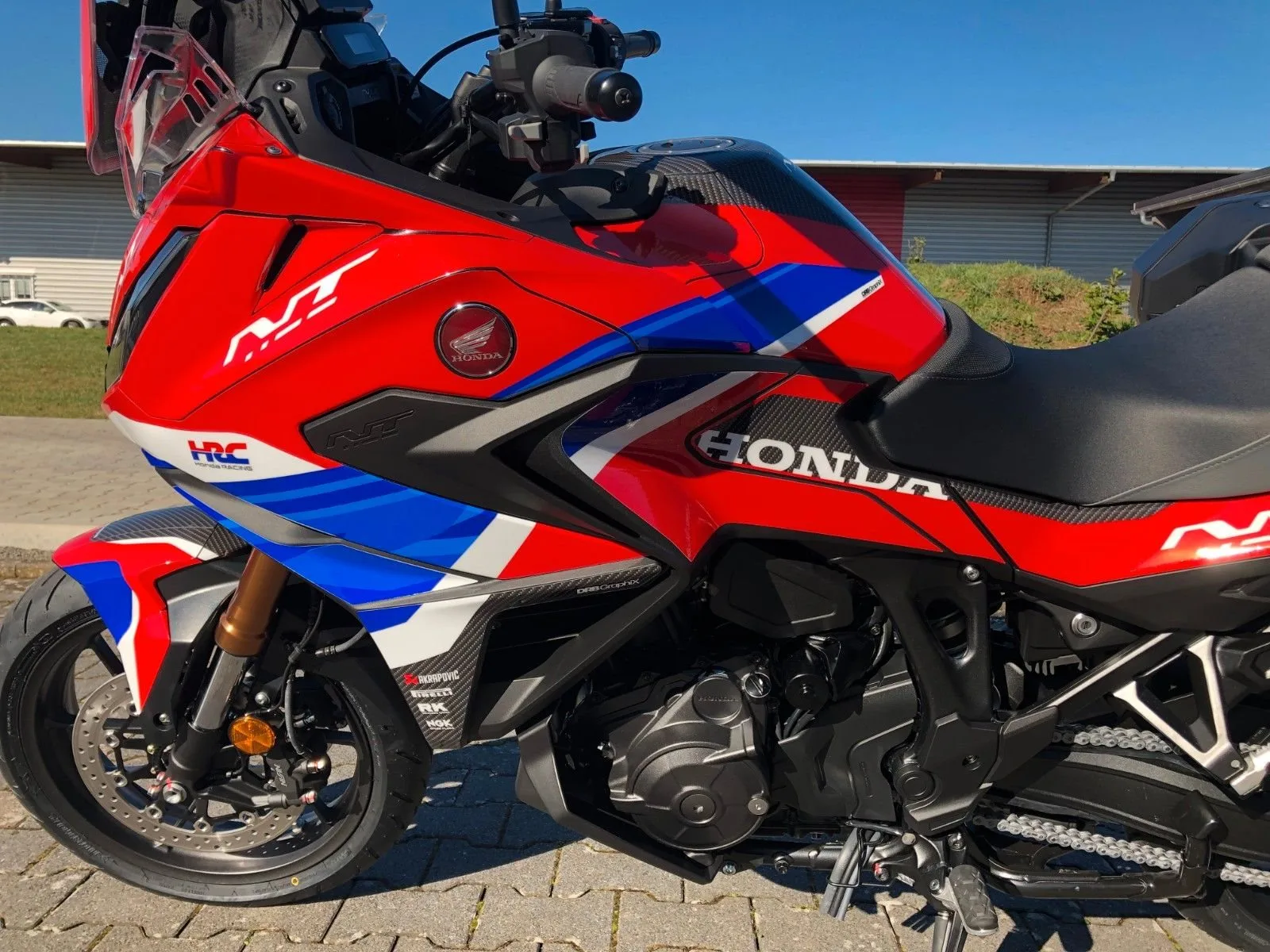 Honda NT1100 DCT Electronic Suspension
