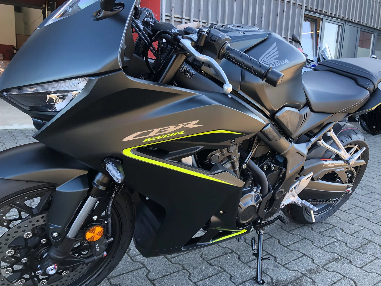 Honda CBR650R