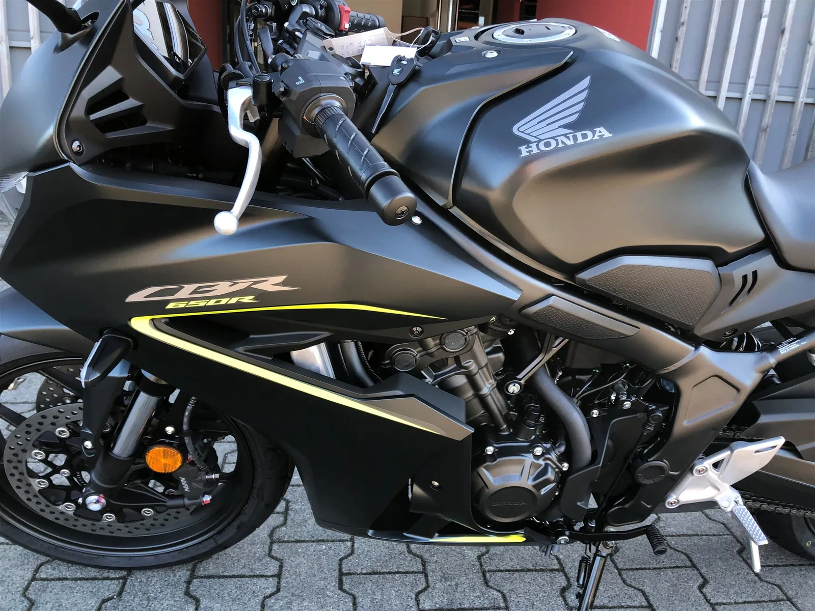 Honda CBR650R