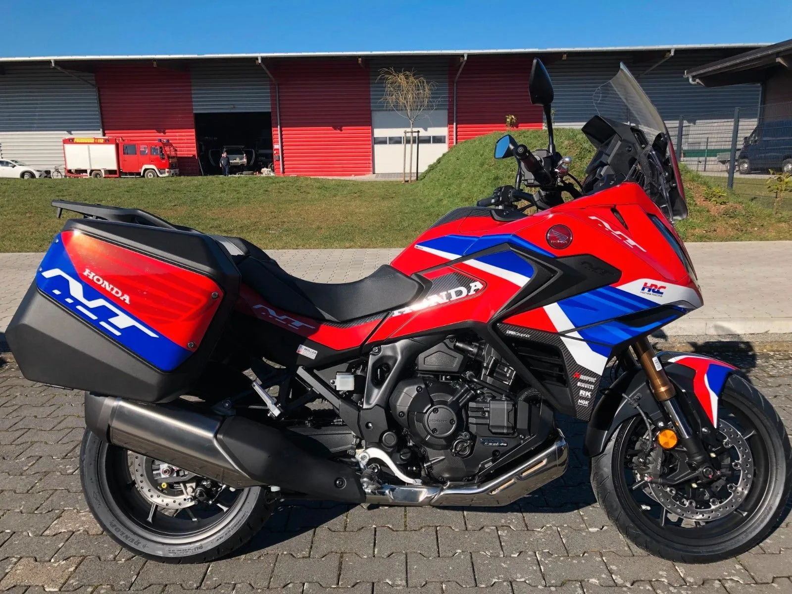 Honda NT1100 DCT Electronic Suspension