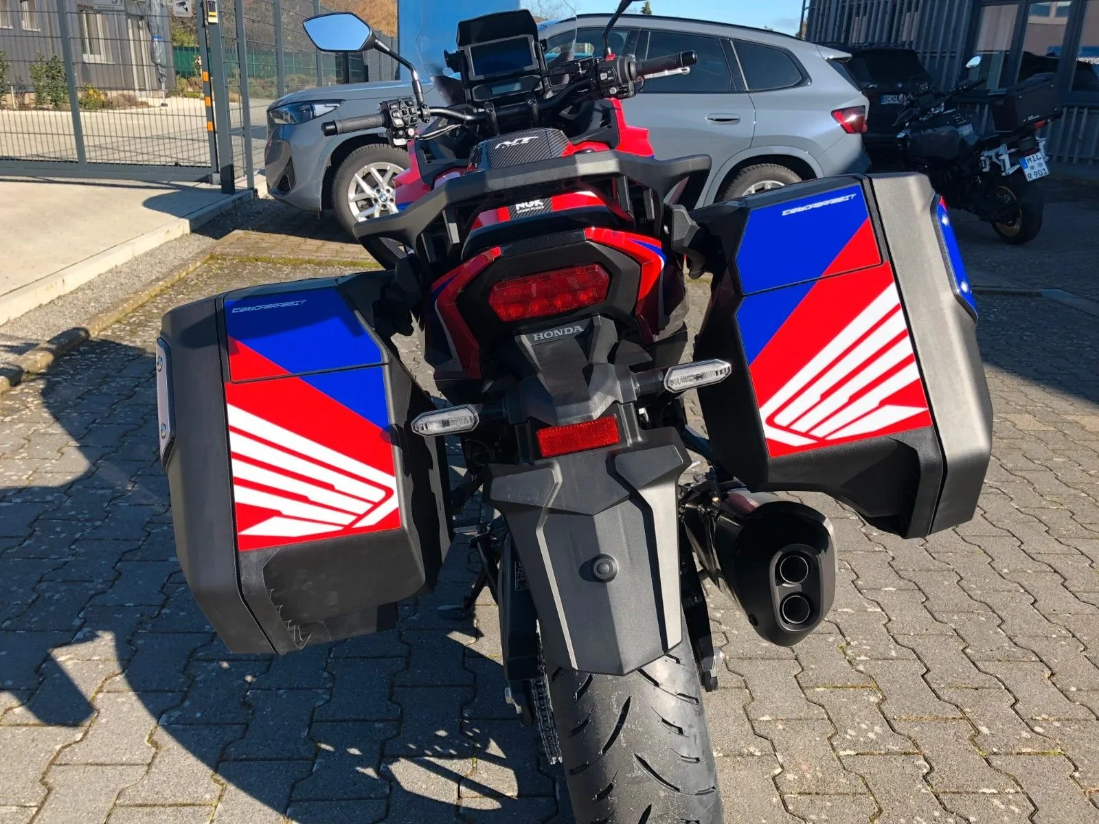 Honda NT1100 DCT Electronic Suspension