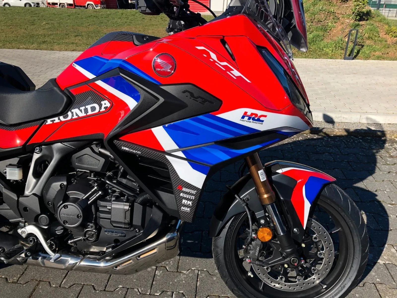 Honda NT1100 DCT Electronic Suspension