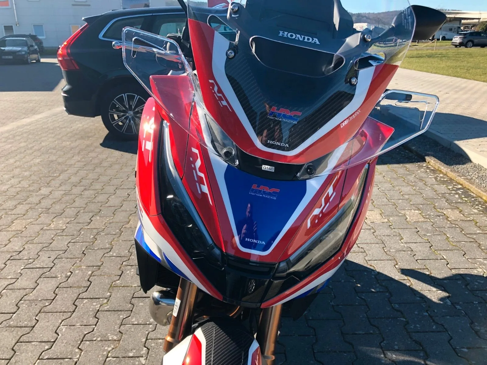 Honda NT1100 DCT Electronic Suspension