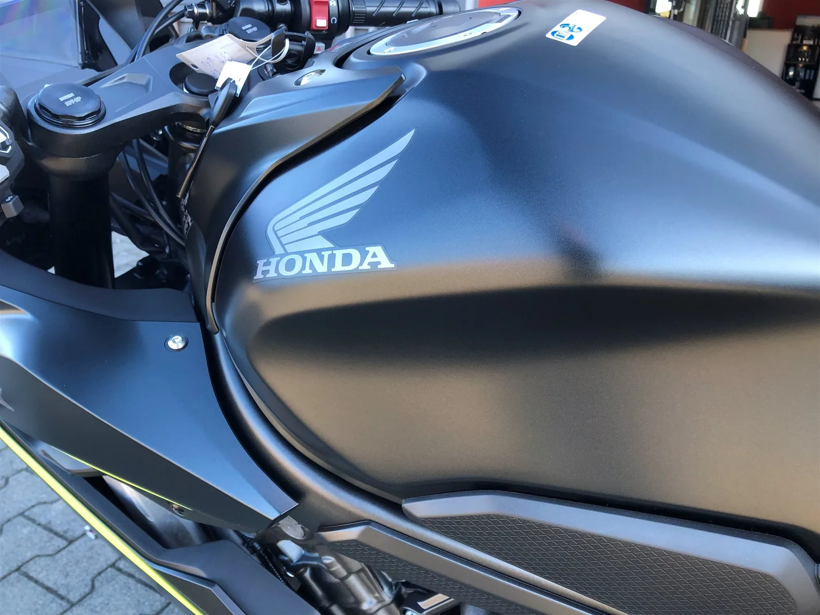 Honda CBR650R
