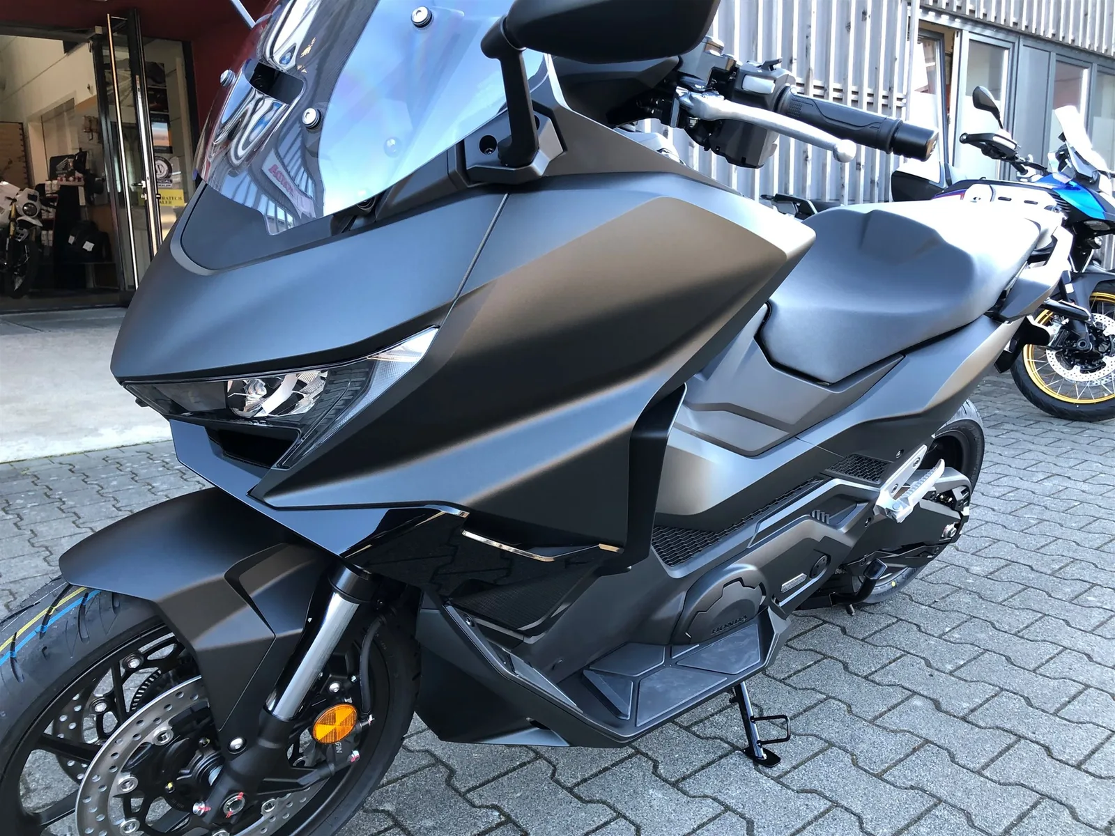 Honda Forza 750