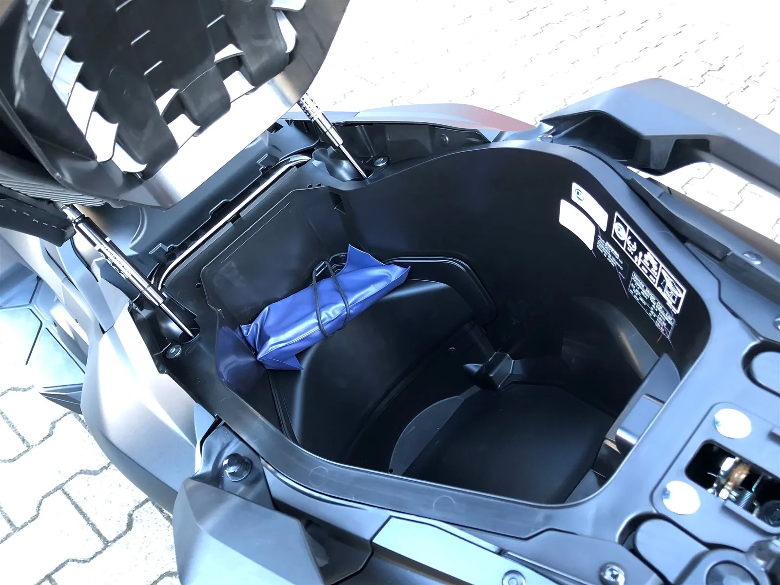 Honda Forza 750