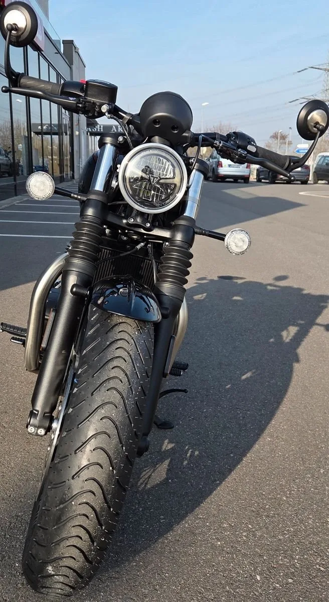Triumph Bonneville Bobber