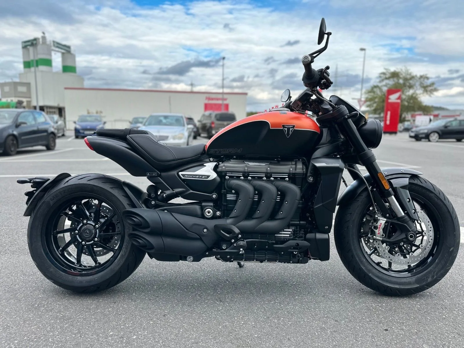Triumph Rocket 3 Storm R
