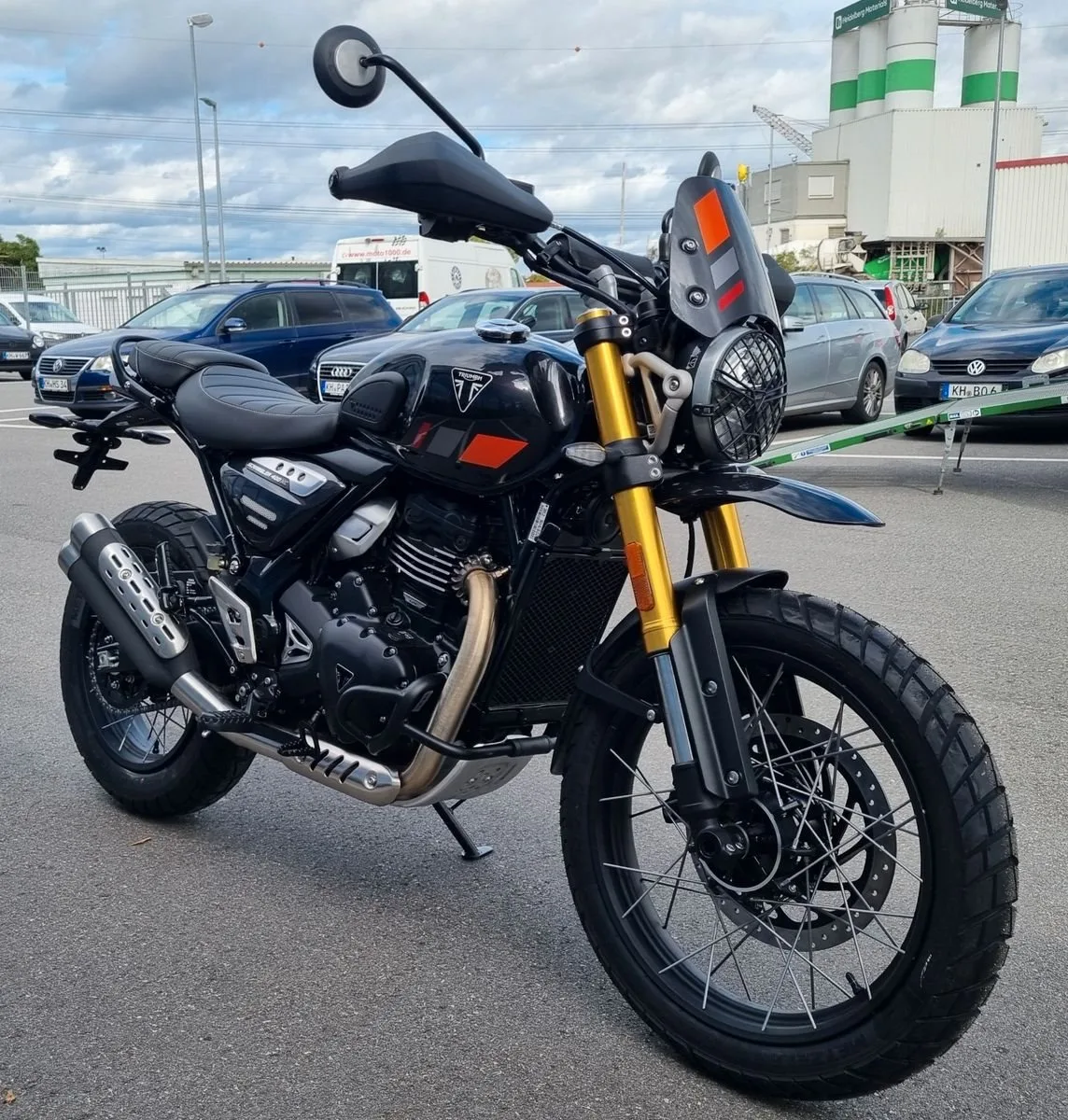 Triumph Scrambler 400 XC