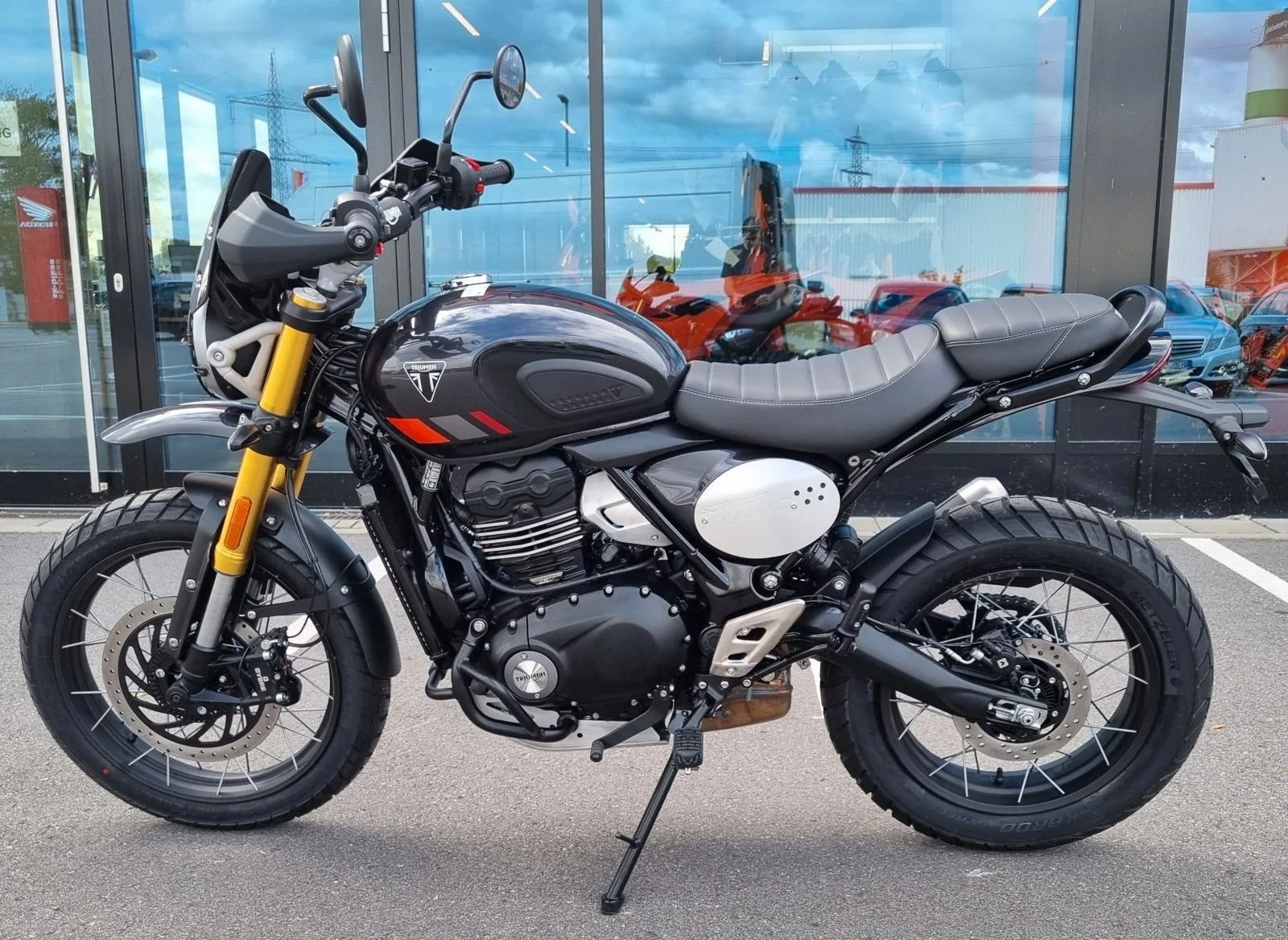 Triumph Scrambler 400 XC