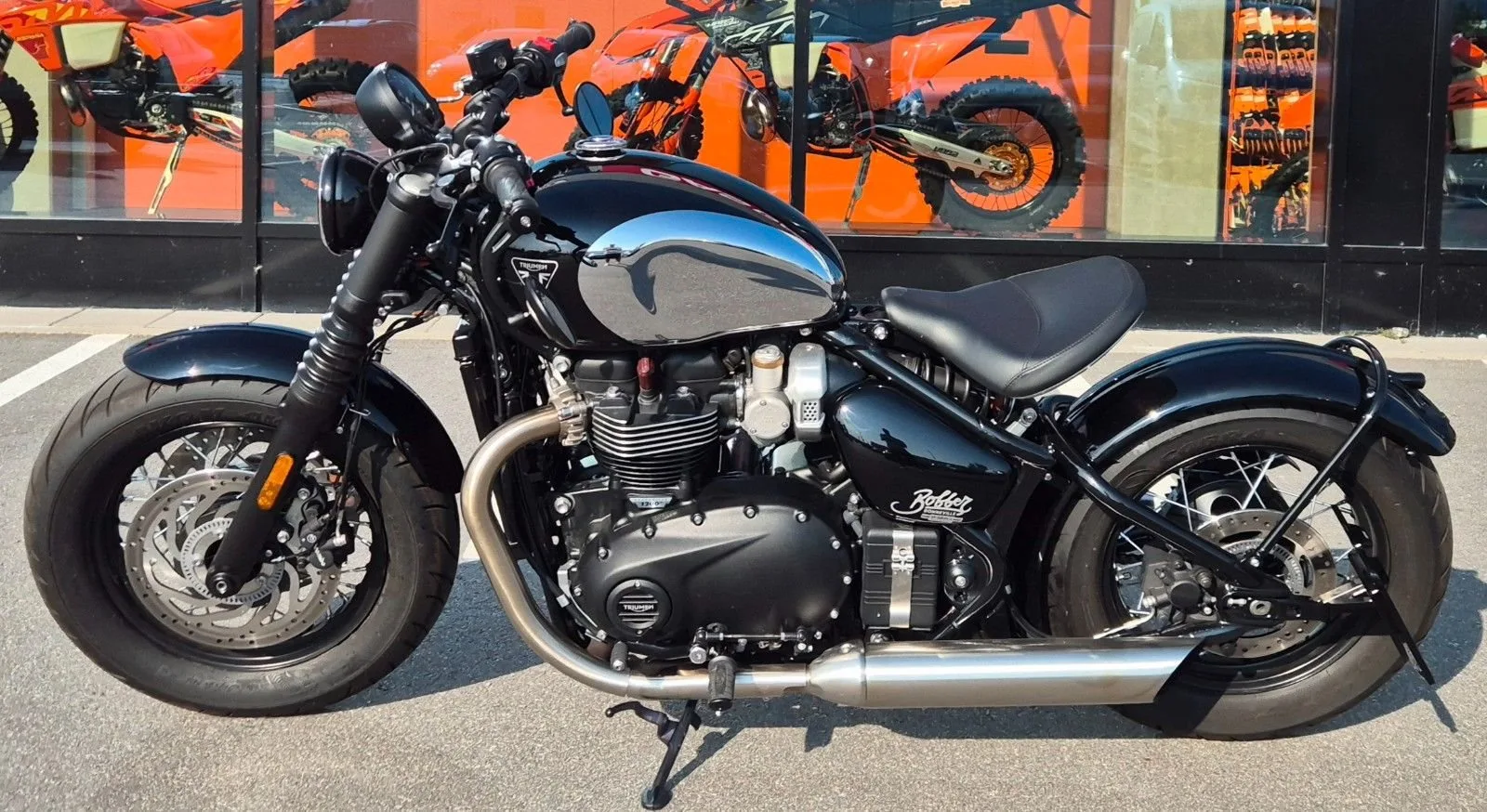 Triumph BONNEVILLE BOBBER CHROME EDITION