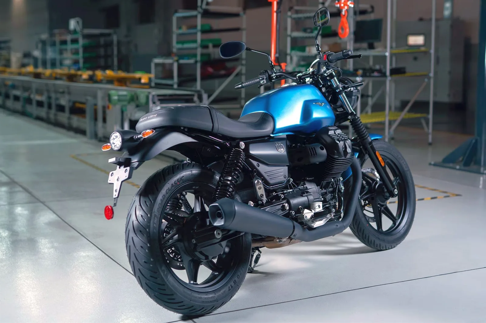 Moto Guzzi V7 Stone