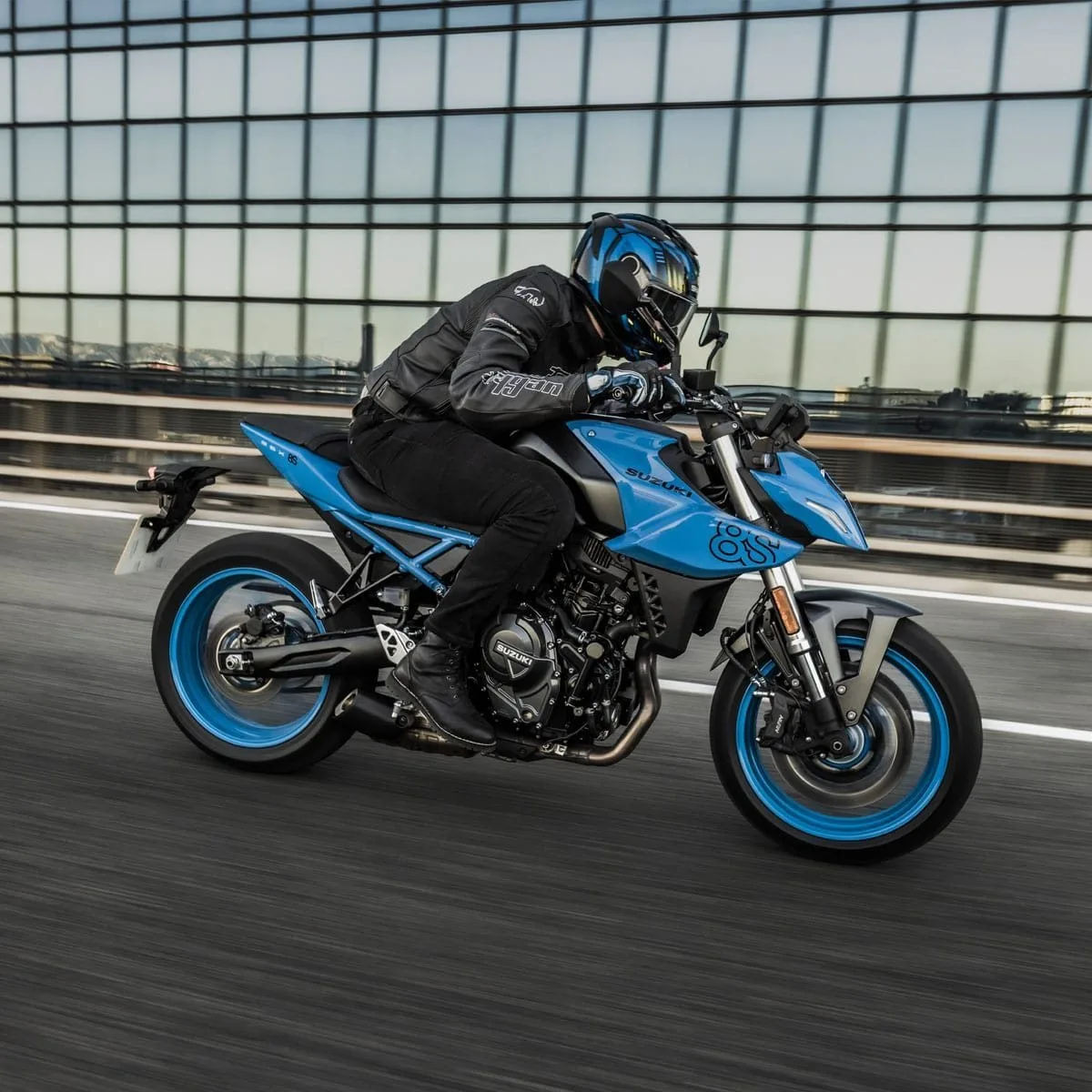 Suzuki GSX-8S