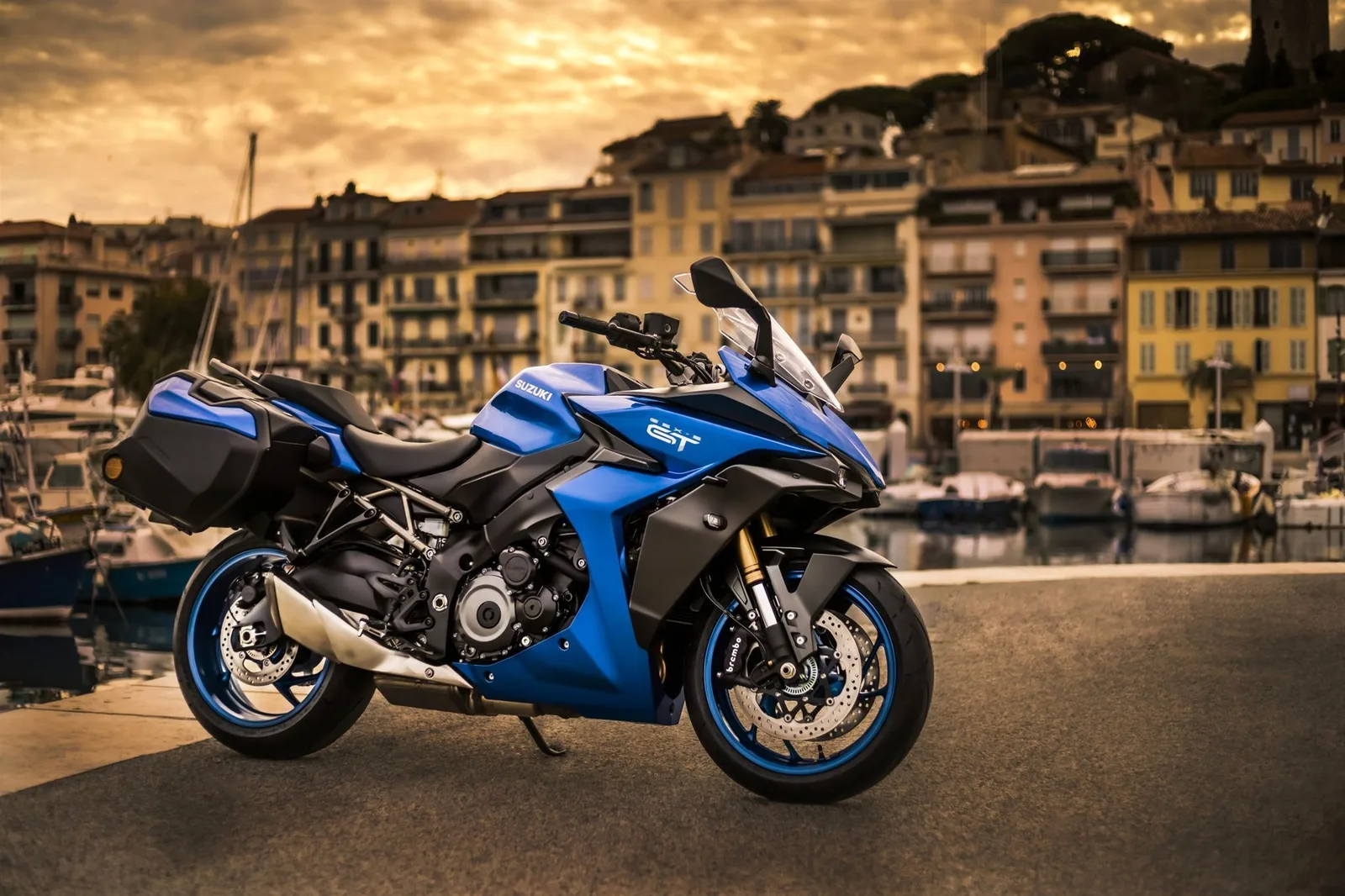 Suzuki GSX-S1000GT