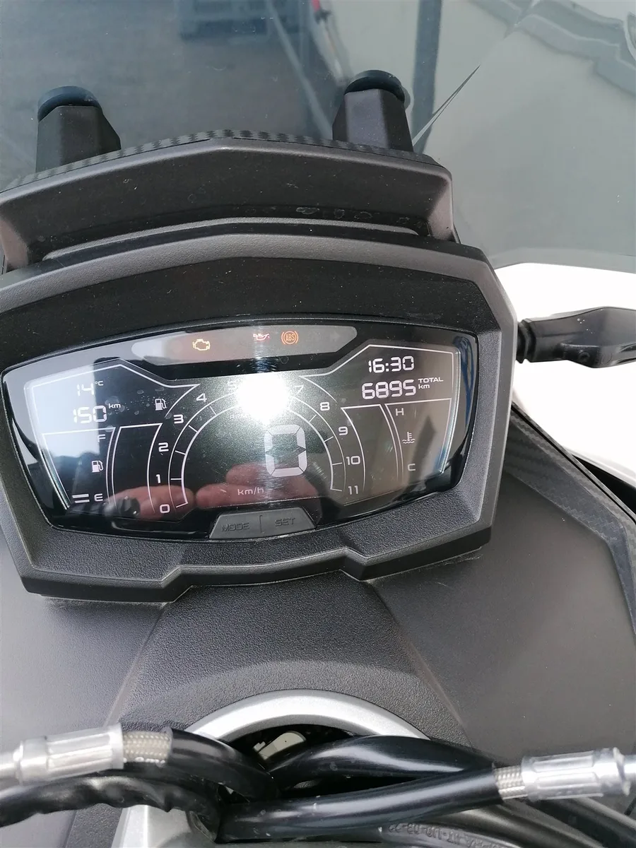 Aprilia SR GT 200