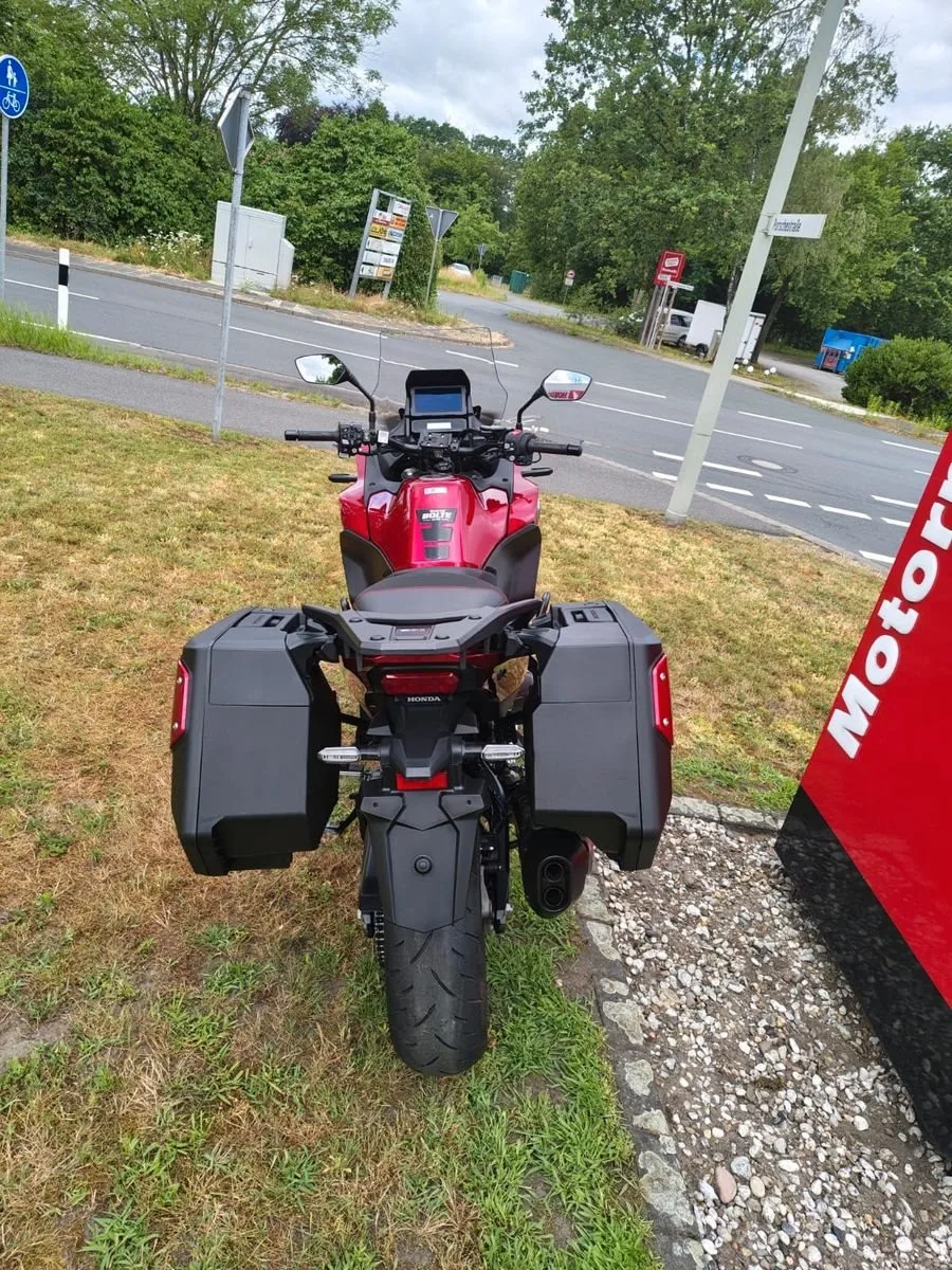 Honda NT1100 DCT