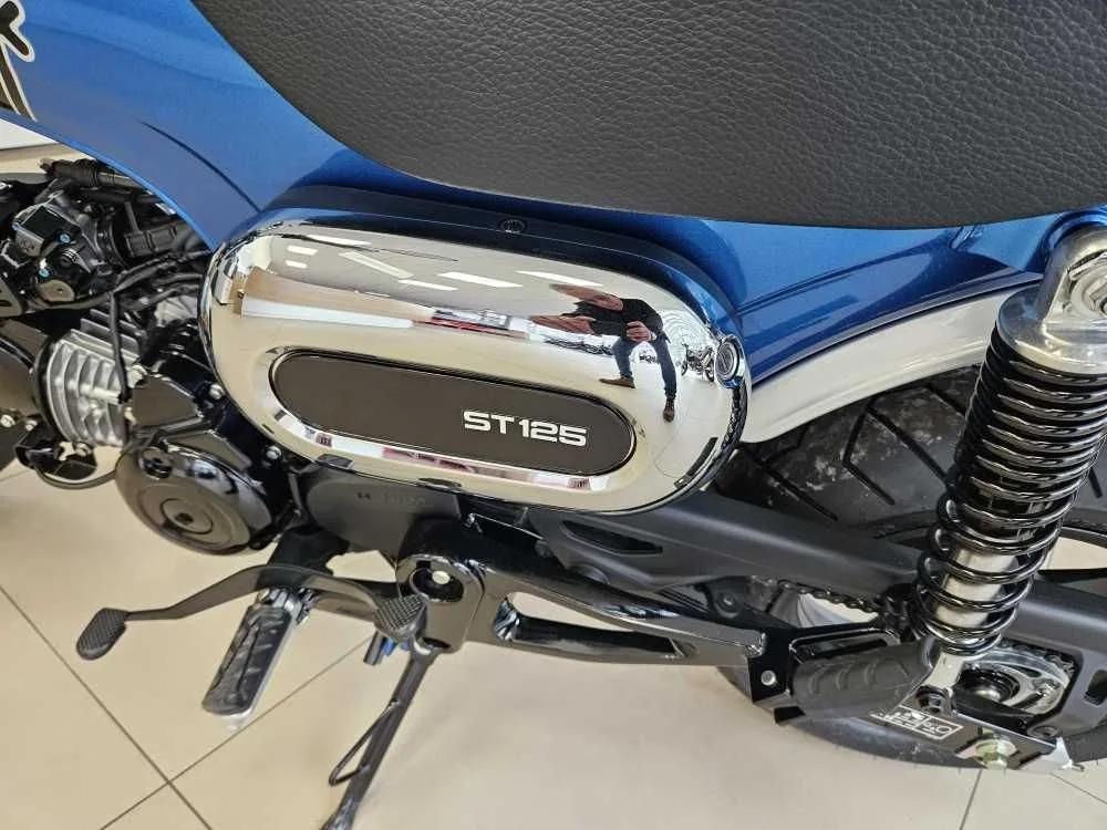 Honda Dax 125