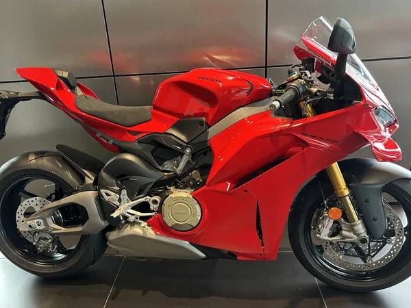 Ducati Panigale V4 S