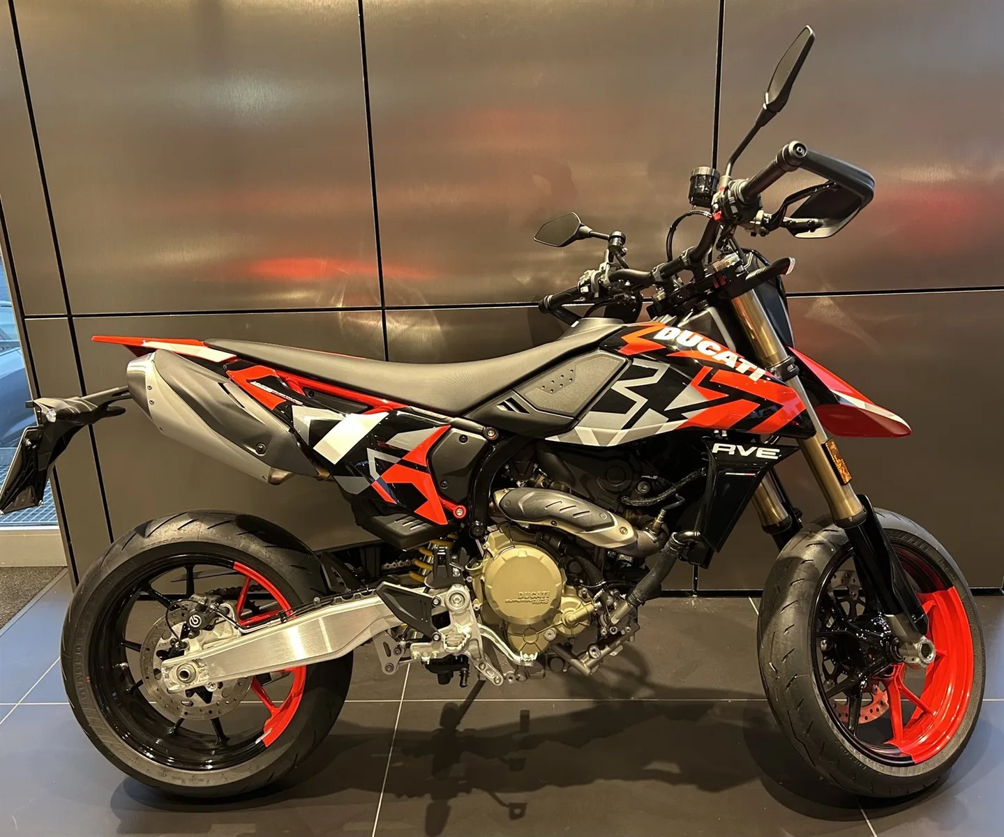 Ducati Hypermotard 698 Mono RVE
