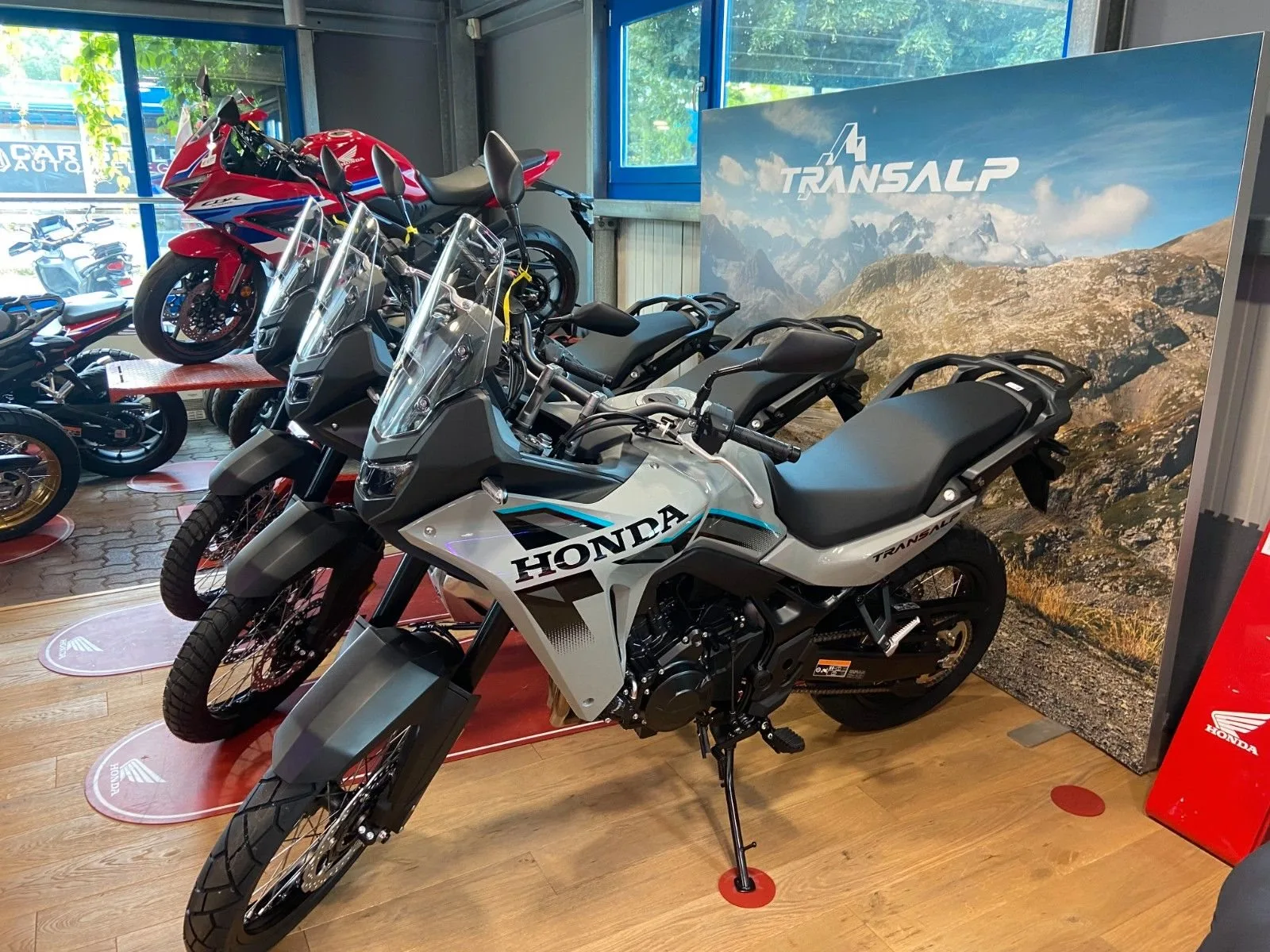 Honda XL750 Transalp E-Clutch
