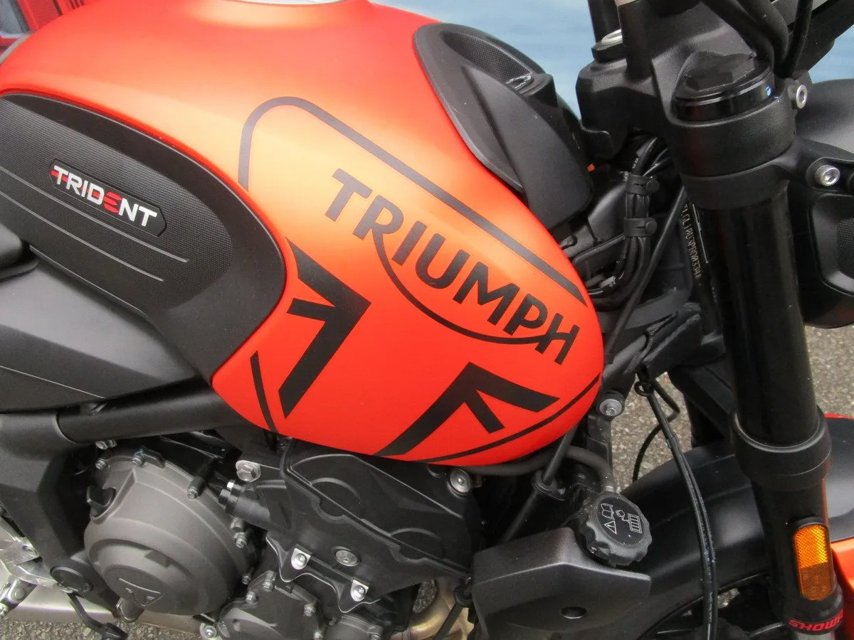 Triumph Trident 660